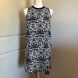 Ann Taylor LOFT Navy Blue and White Palace Floral Shift Dress, Size SP